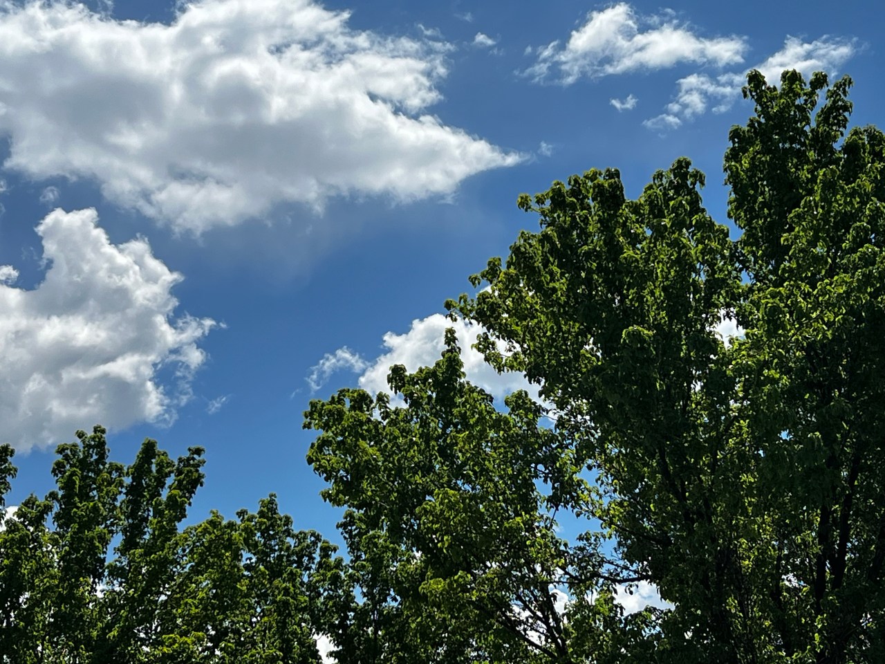 Weak cold front moving through Utah