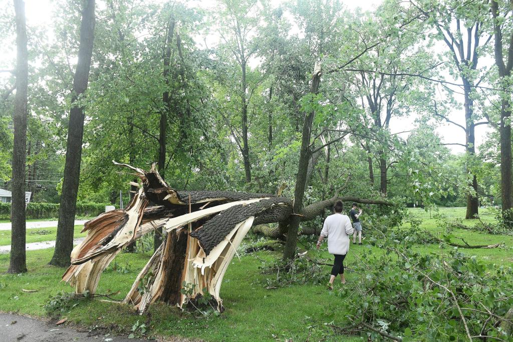 Tornado hits Michigan without warning, killing toddler, while twister in Maryland injures 5