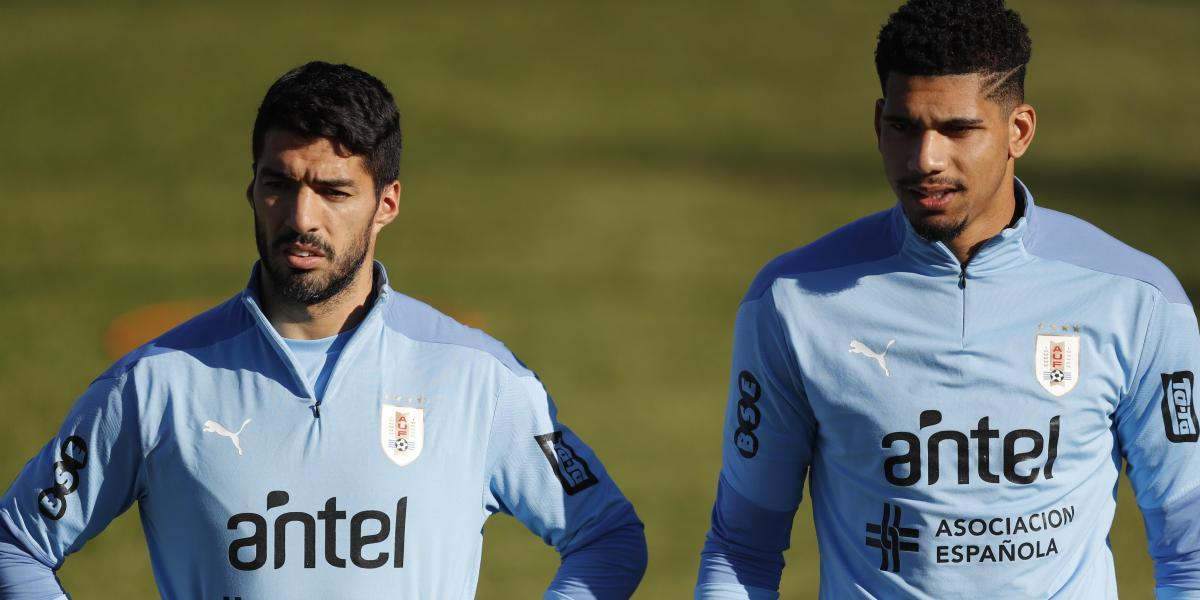 Con Araujo y Luis Súarez, Bielsa decidió los 26 de Uruguay