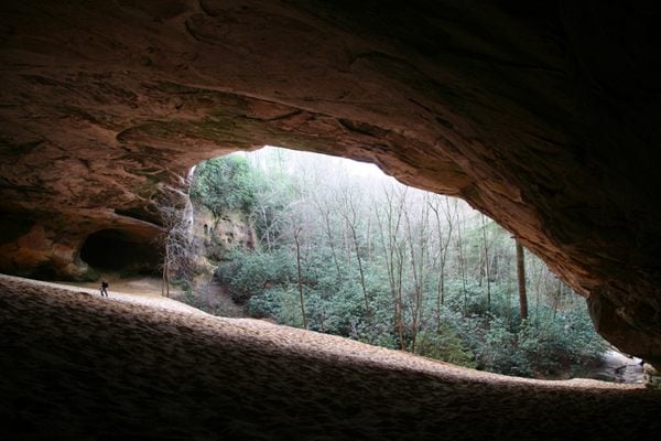 Sand Cave in Ewing, Virginia