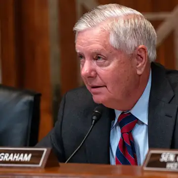 Lindsey Graham says "average American" wouldn't face Hunter Biden's charges