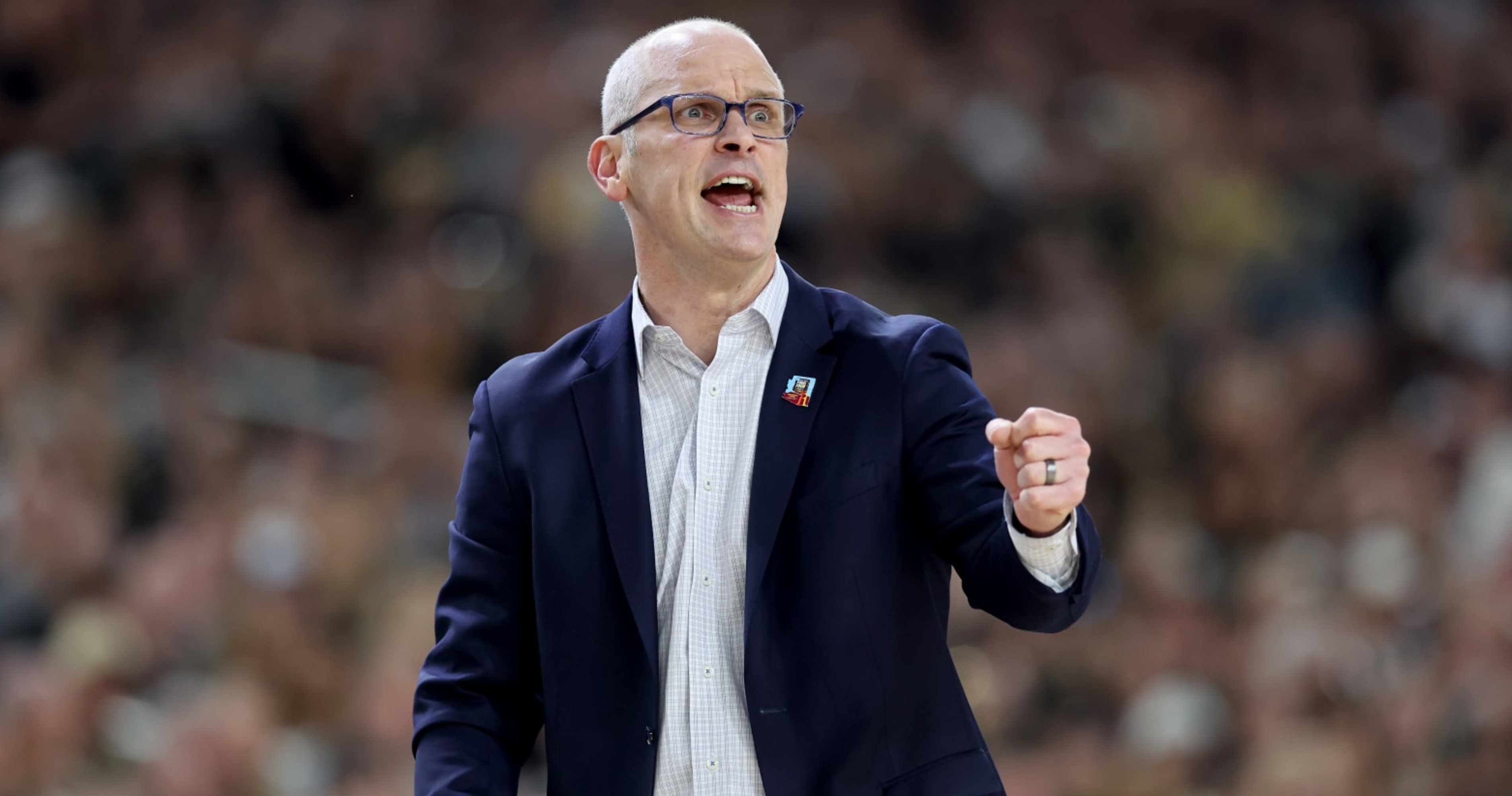 Report: Dan Hurley Received 'Strong' UConn Contract Offer amid Lakers HC Rumors