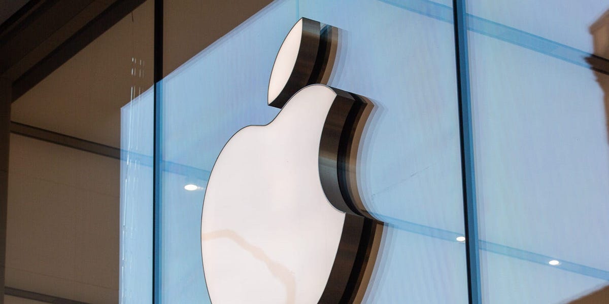 Apple staff could go on strike at the first US store to unionize