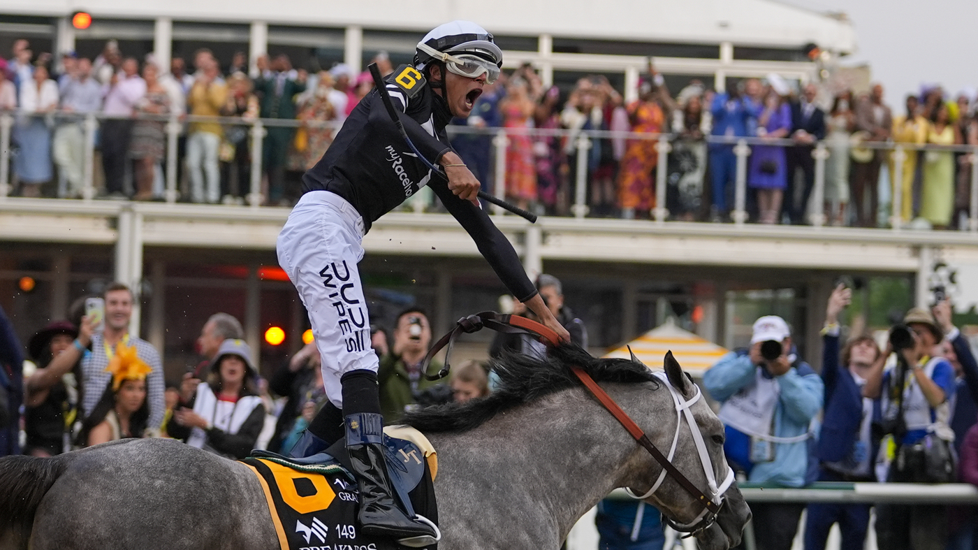 Seize the Grey wins the Preakness, ending Mystik Dan's Triple Crown bid