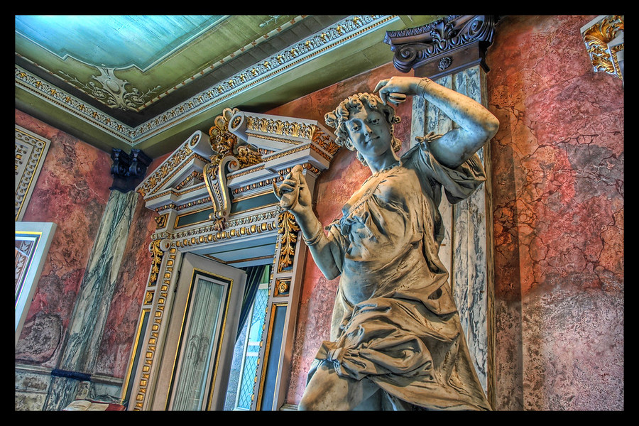 Details of the Teatro Nacional