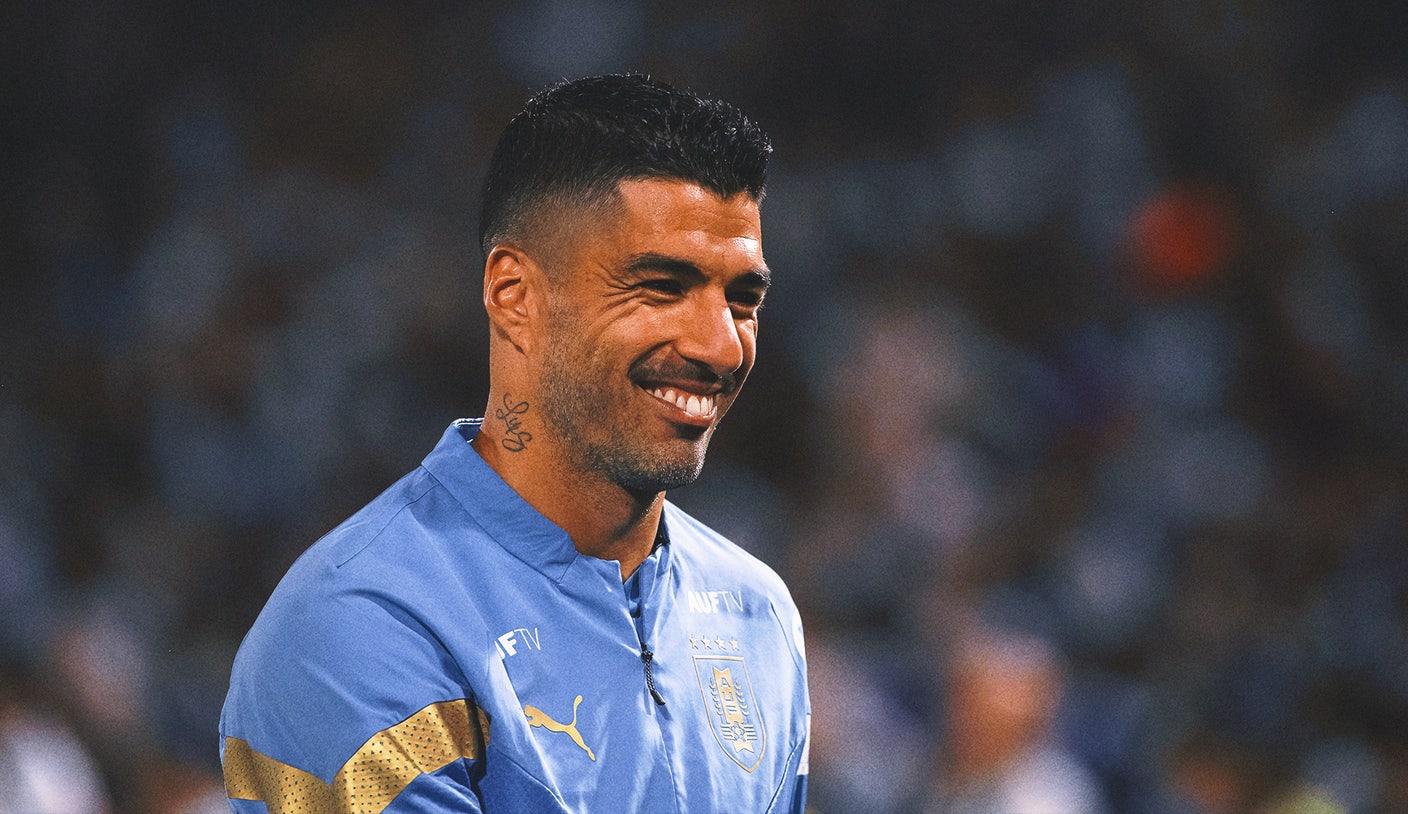 Uruguay calls up Luis Suarez to play in his fifth Copa América