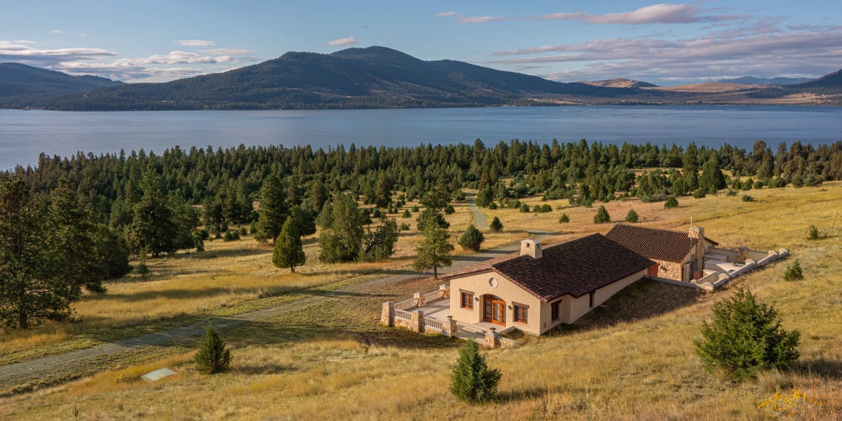 After their annual party at Lake Shasta, here's what Oregon college students left behind