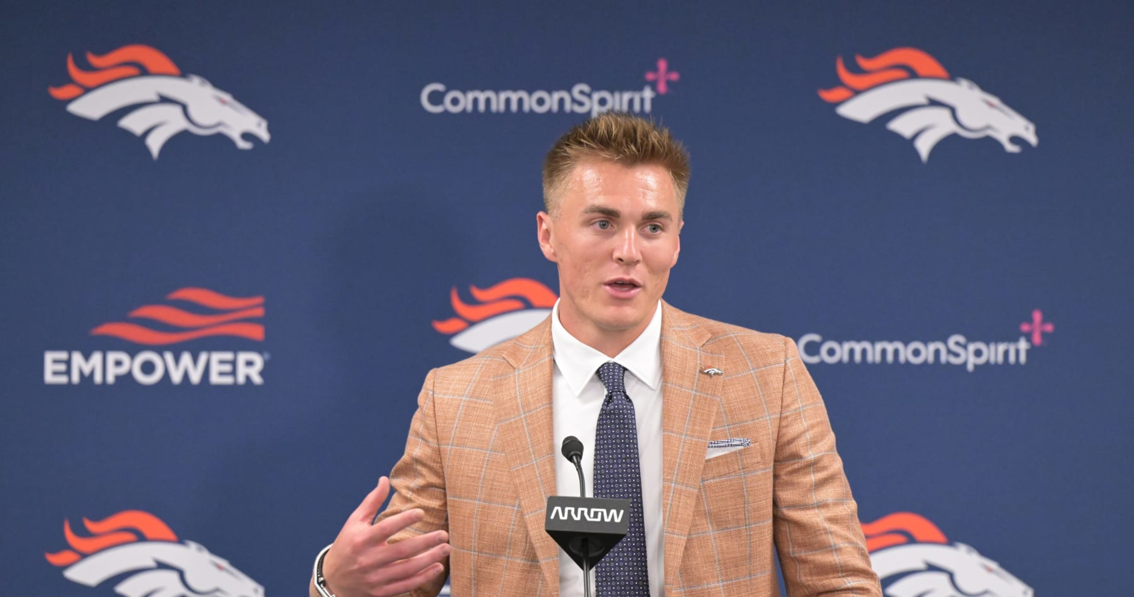 Bo Nix to Wear No. 10 Broncos Jersey; Zach Wilson Gets No. 4 After Trade from Jets