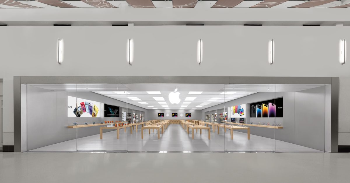 Apple Store workers in Maryland vote in favor of a strike over working conditions