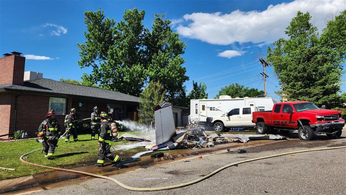 4 injured in small plane crash in Denver suburb