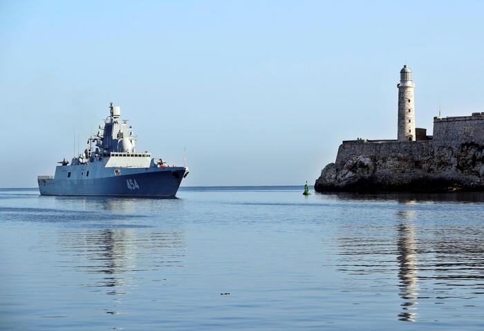 Navi russe a Cuba, i missili ipersonici vicini alle coste Usa