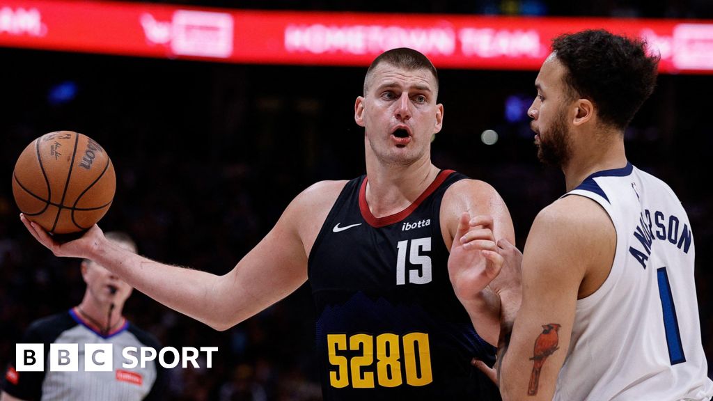 Jokic shines as Nuggets take play-off series lead