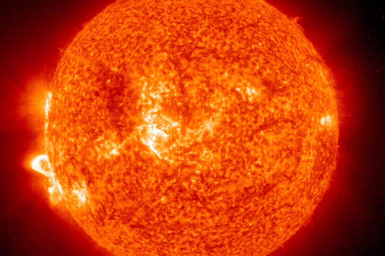 Massive New Solar Flare Could Disrupt Communications, Scientists Warn—But More Northern Lights Are Unlikely