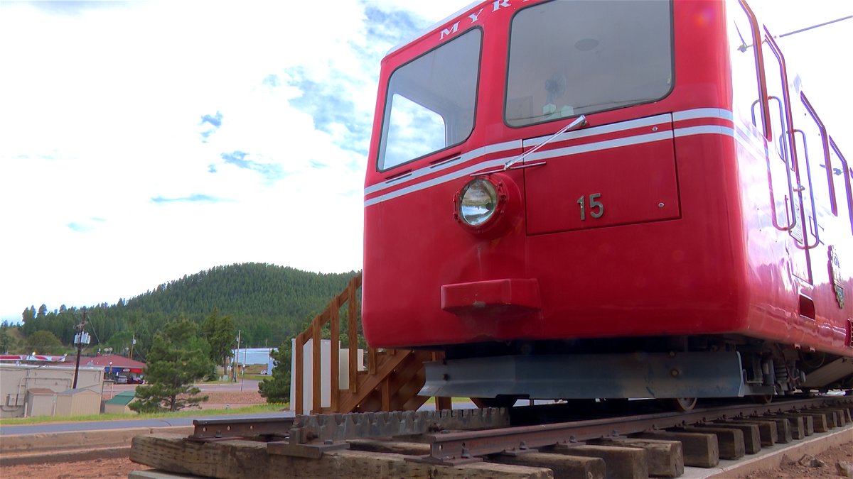 Woodland Park residents react to historic Pikes Peak Cog Rail car moving to new location