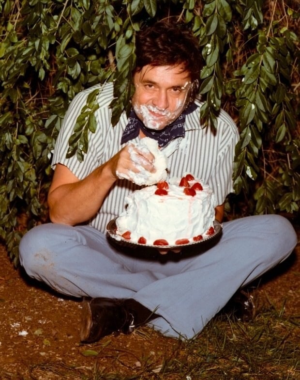 Johnny Cash – Strawberry Cake