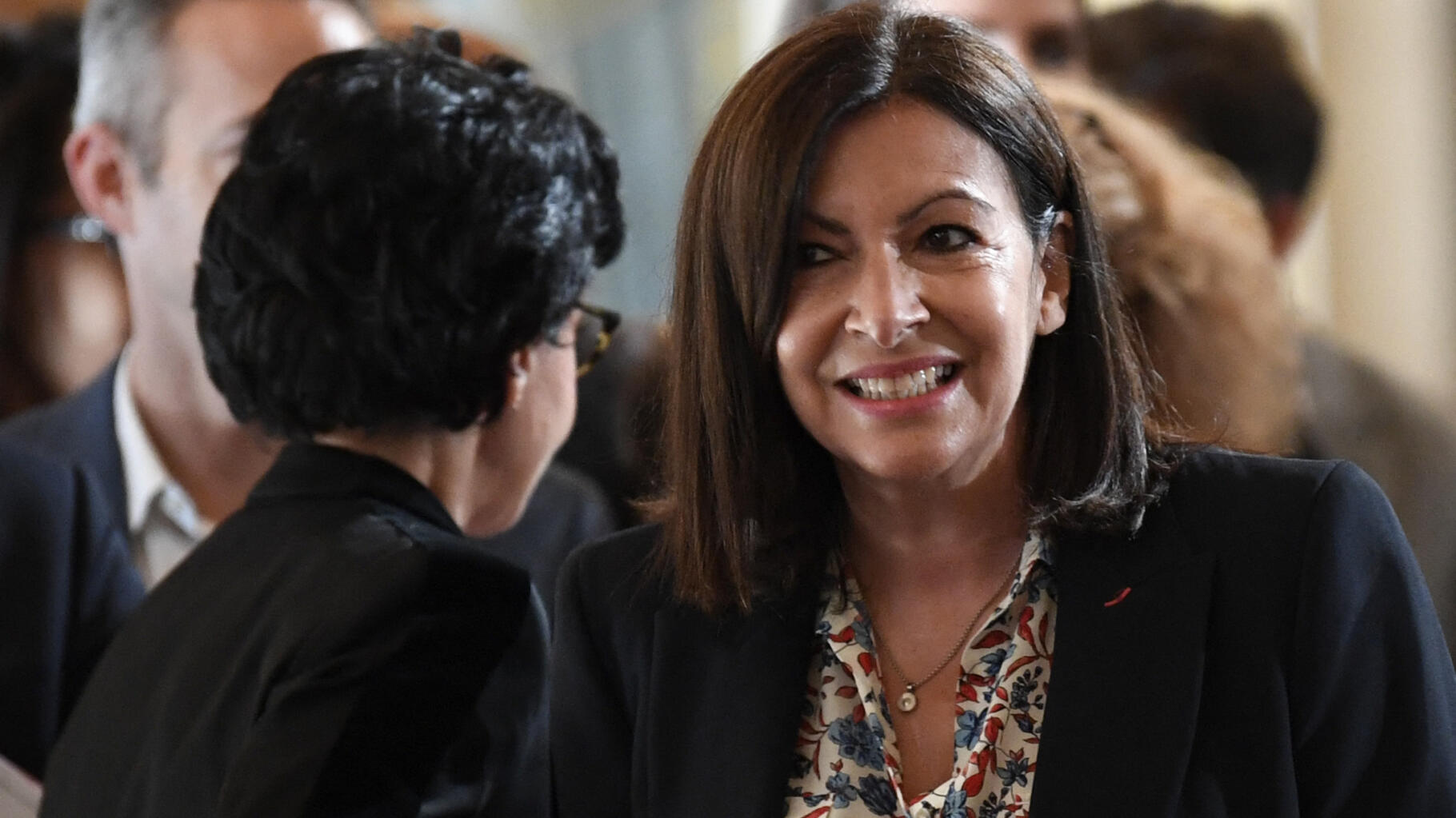 Rachida Dati affronte Anne Hidalgo sur le démontage des grilles du square Richard-Lenoir près du Bataclan