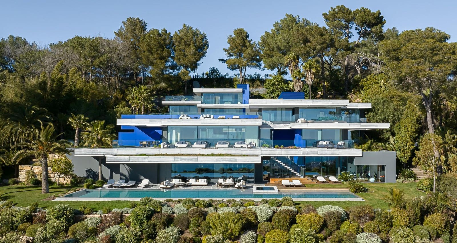 Inside The Outrageous Skyblade Villa With Underground Funicular In Cannes, France