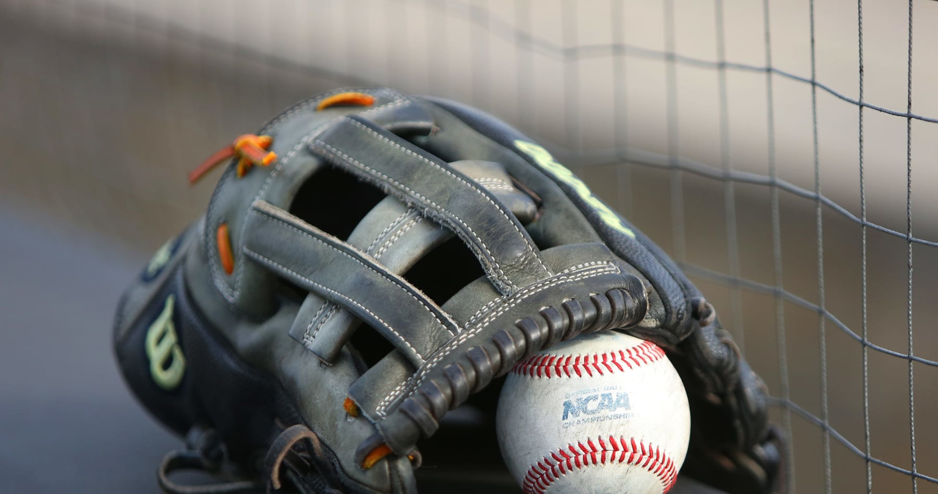 College World Series 2024: Friday Scores, Winners and Bracket Results