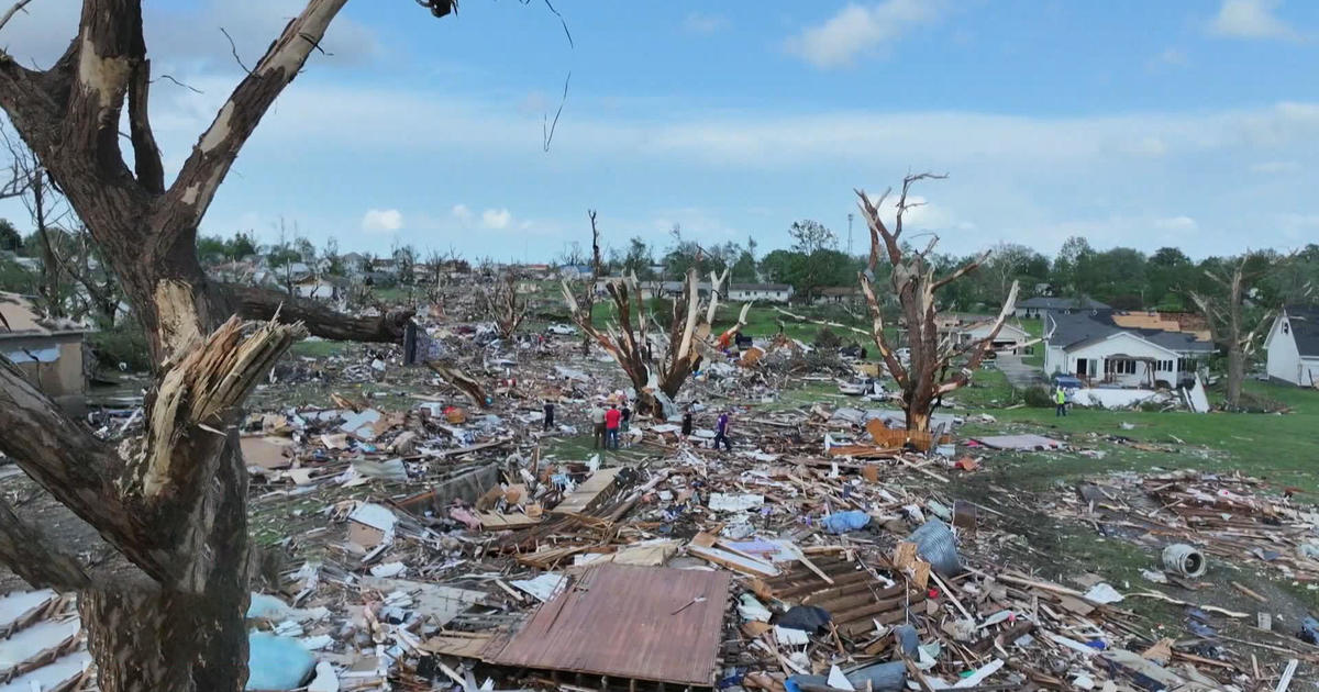 More deadly tornadoes devastate the Midwest