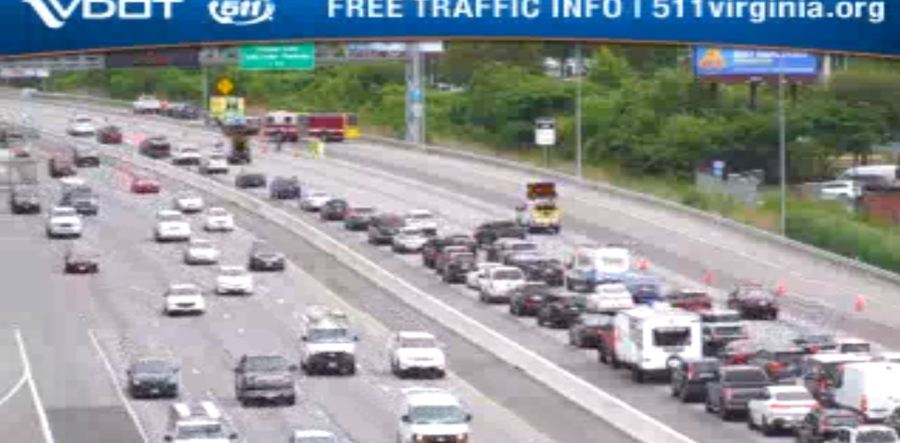 Multi-vehicle crash on I-264 in Virginia Beach