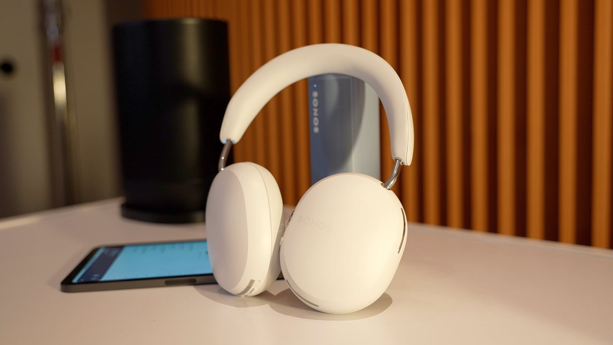 Hands-On With the New Sonos 'Ace' Headphones