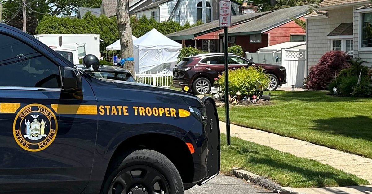 Suspected Gilgo Beach Serial Killer Rex Heuermann’s Long Island Home Searched by Investigators