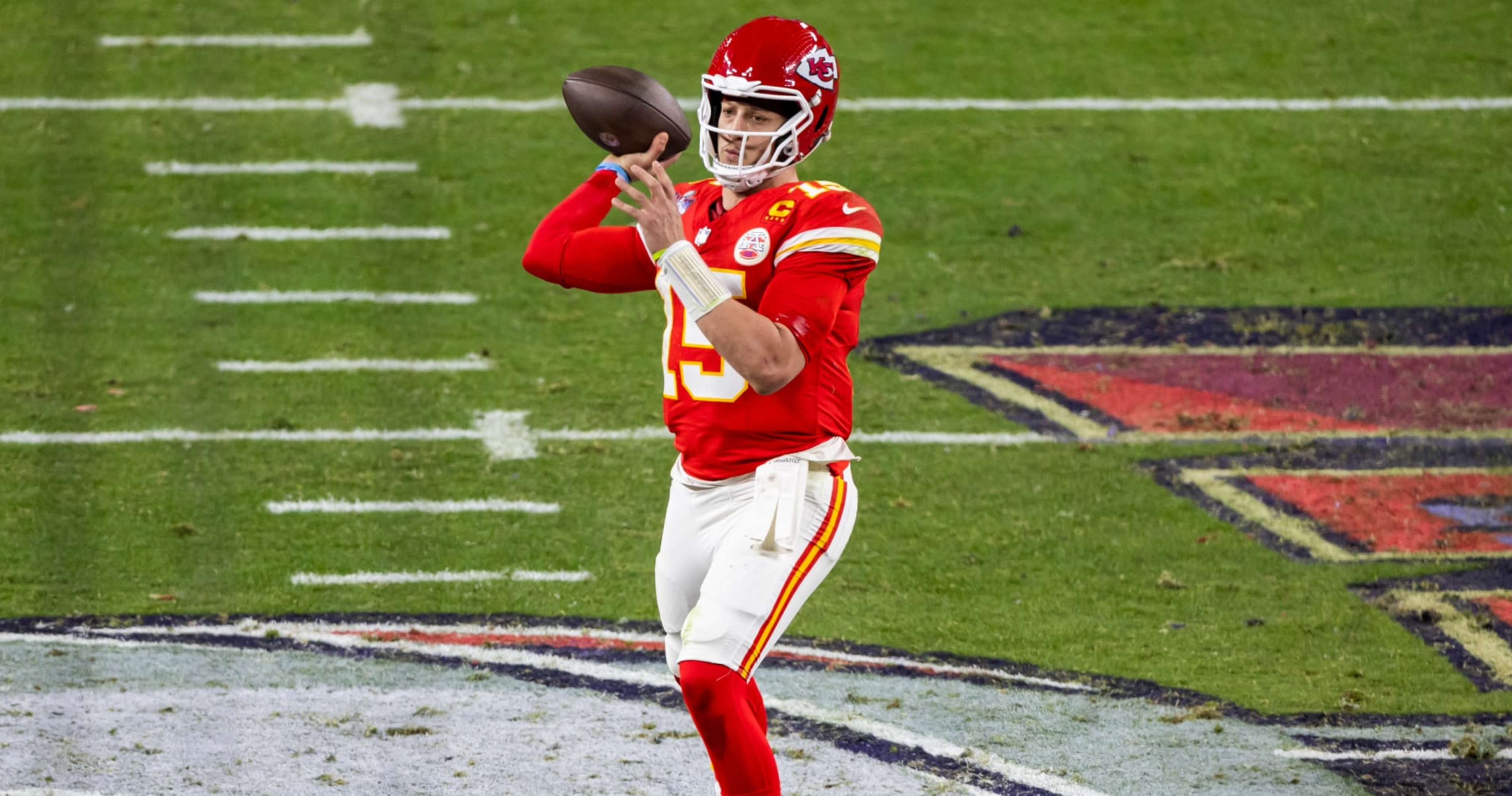 Chiefs Staffer: Patrick Mahomes Like Tom Brady, Never Causes Division in Locker Room