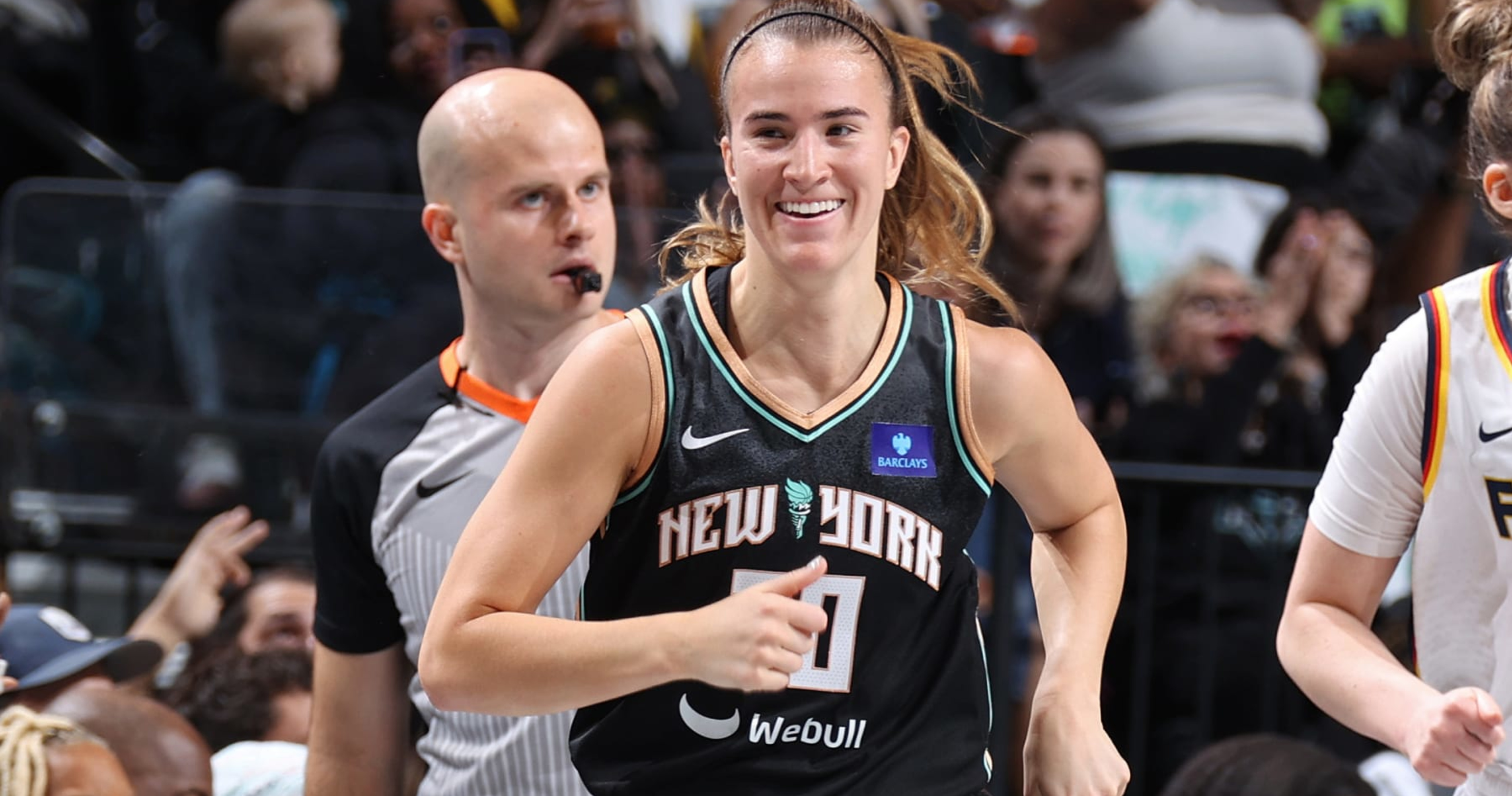 Video: Sabrina Ionescu Fakes out Caitlin Clark, Shrugs After 3 During Fever-Liberty