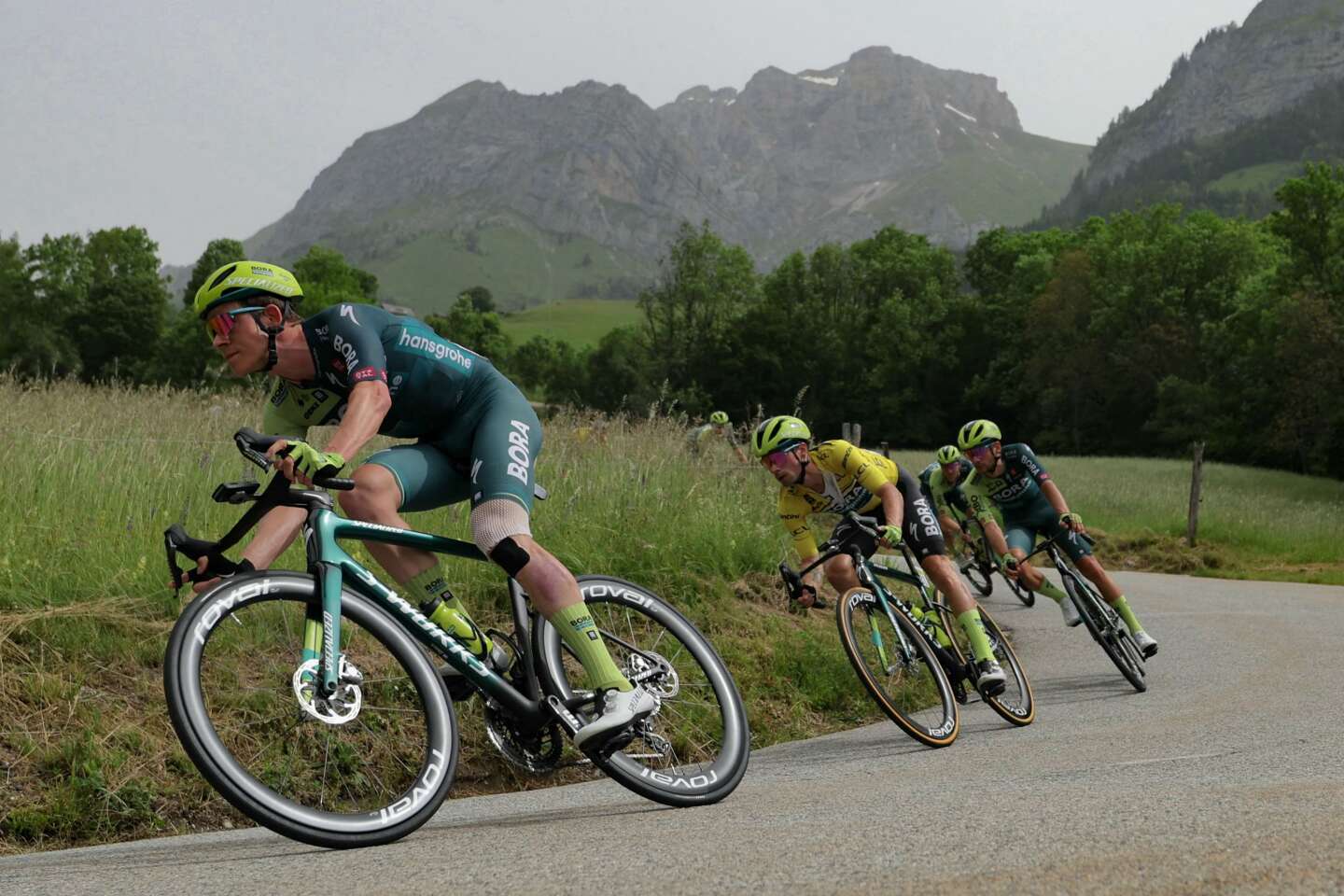 Primoz Roglic remporte le Dauphiné et peaufine son costume de prétendant au Tour de France