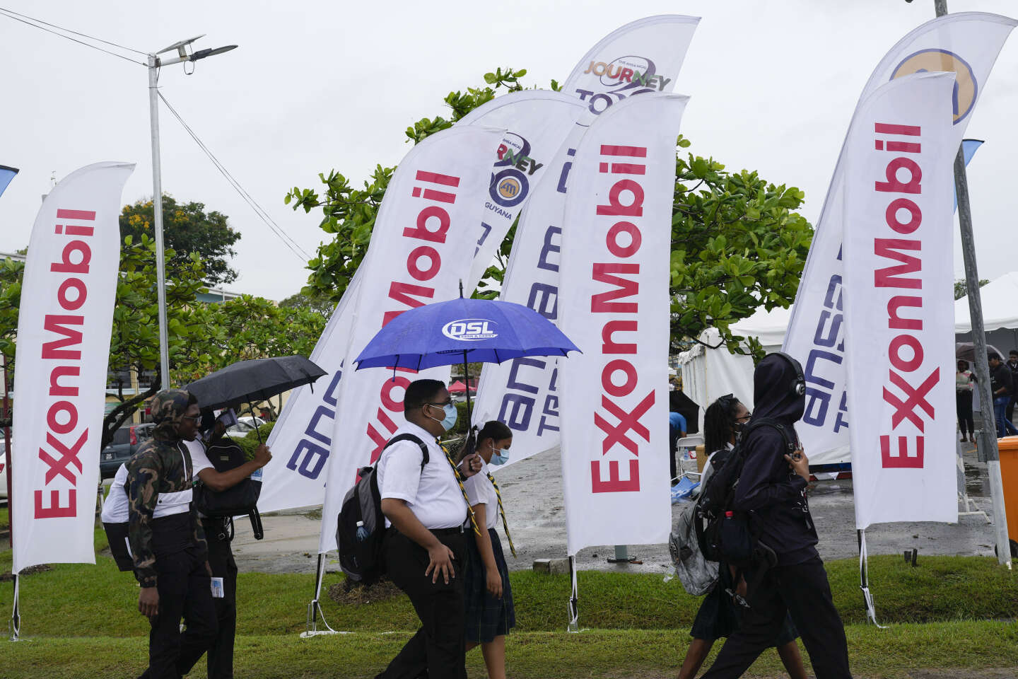 Pétrole : « Au Guyana, Exxon ne voit pas d’un très bon œil débouler son principal rival américain, Chevron »