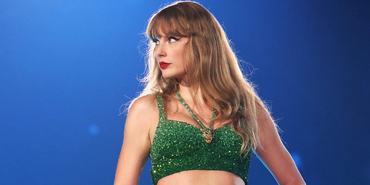 Taylor Swift's posture-correcting bra costs $185. A posture historian shares why she's skeptical of 'one-size-fits-all' solutions.