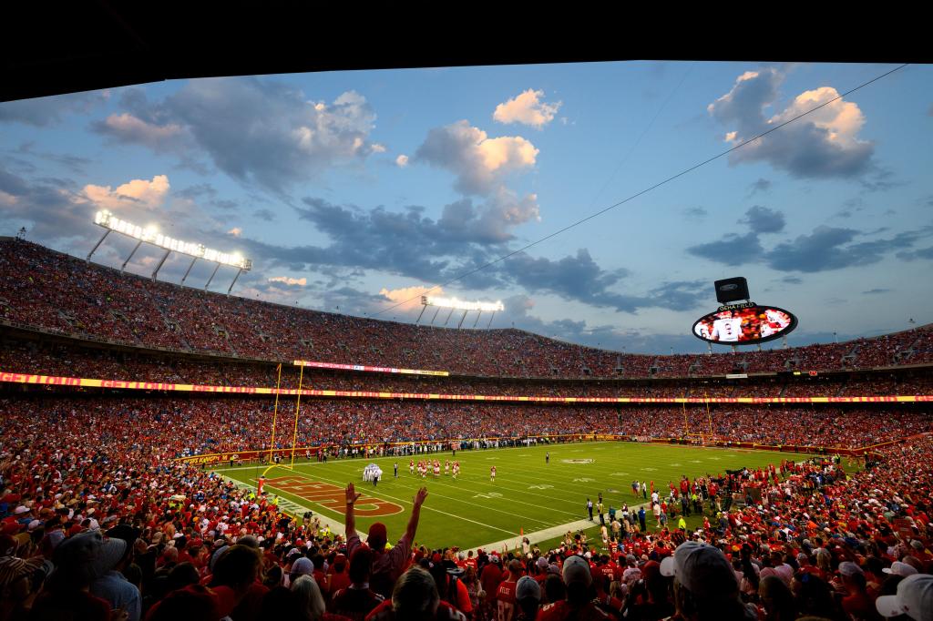 Kansas lawmakers to debate whether wooing the Chiefs with a new stadium is worth the cost