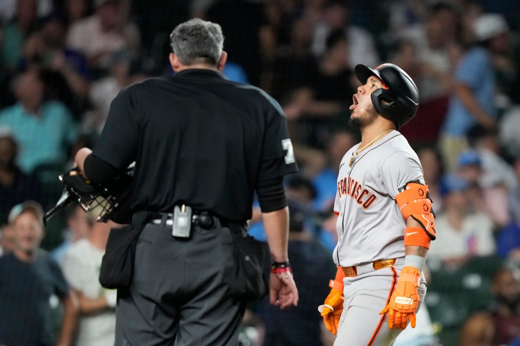 After Melvin's ejection, SF Giants rally to beat Cubs with Estrada's big blast