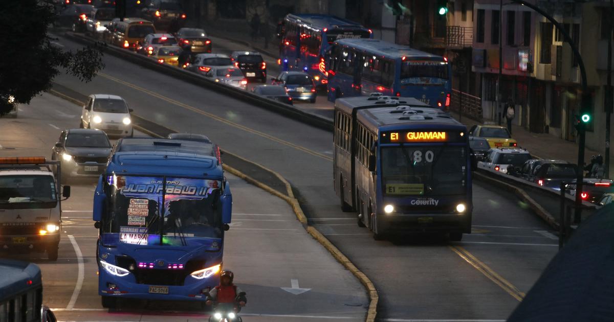 Blackout affects millions in Ecuador after transmission line fails