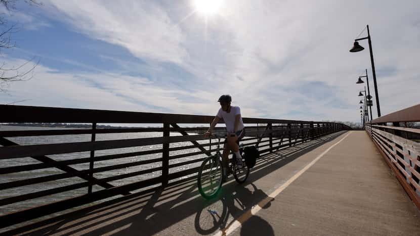 Heat index values expected to reach 105 multiple days this week in Dallas-Fort Worth