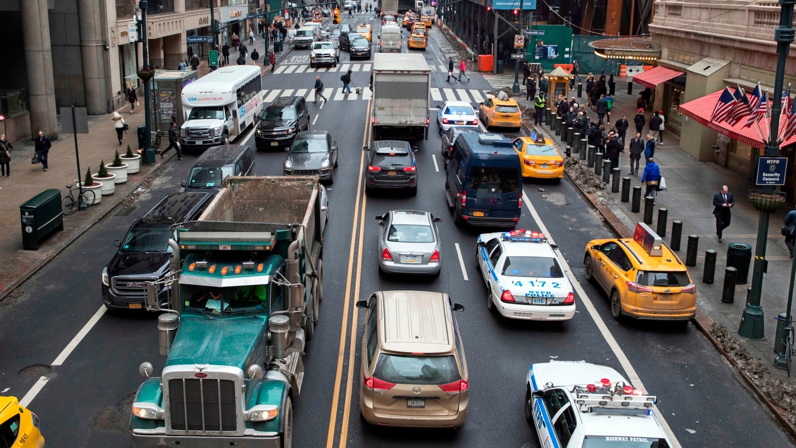 Controversial congestion pricing toll to be delayed in Manhattan: Official