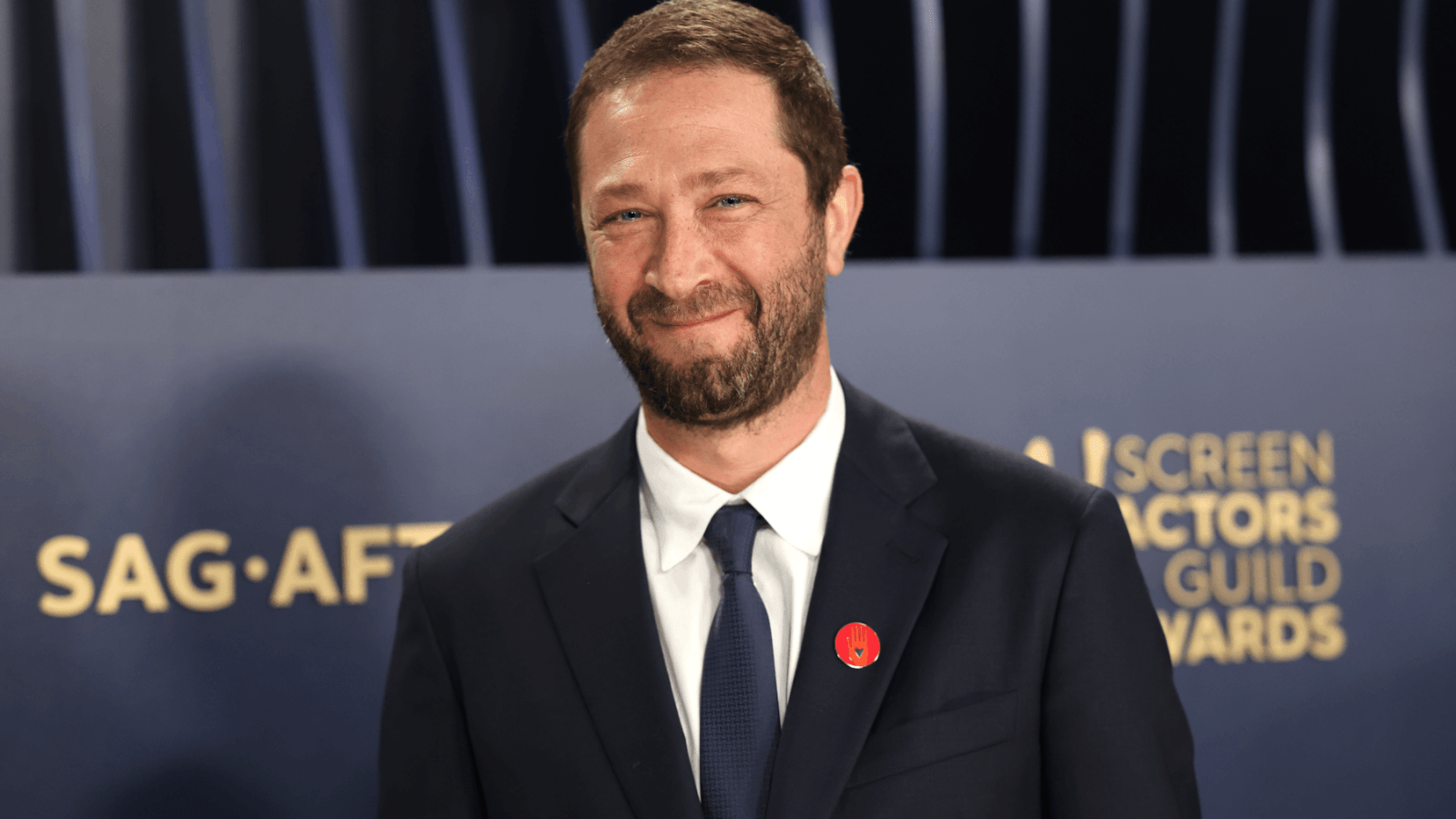 Ebon Moss-Bachrach Says Taylor Swift’s ‘Love Story’ Lyrics Are ‘Burned Into My Heart’