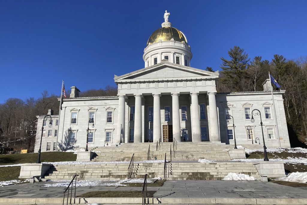 Vermont lawmaker apologizes for secretly pouring water into colleague’s bag for months