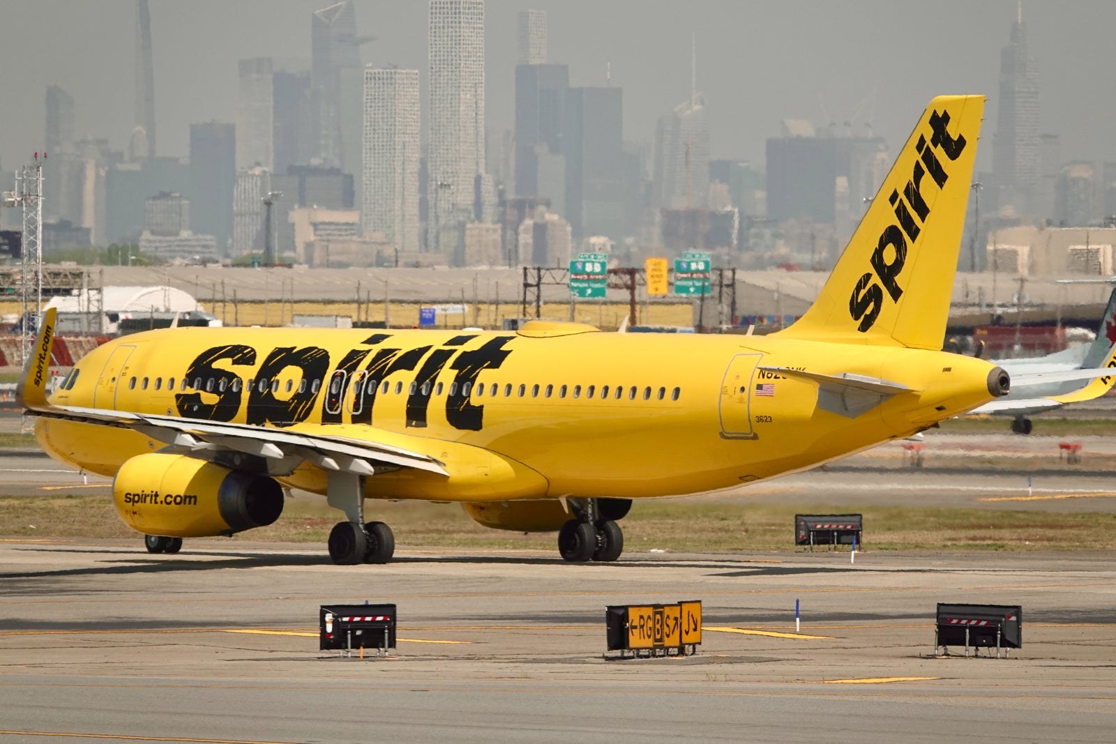 Spirit adds 5 new flights, cuts international service from Houston earlier than planned