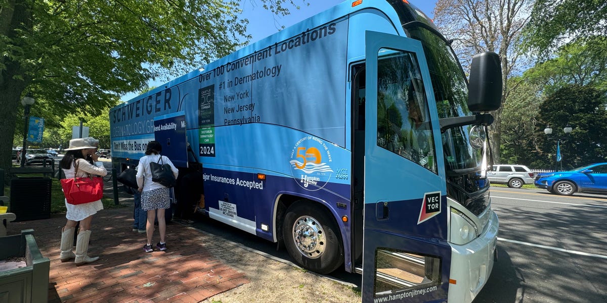 I rode the Jitney bus from NYC to the Hamptons for $41. The bathroom didn't have a sink, but I was pleasantly surprised by the quality of my trip.