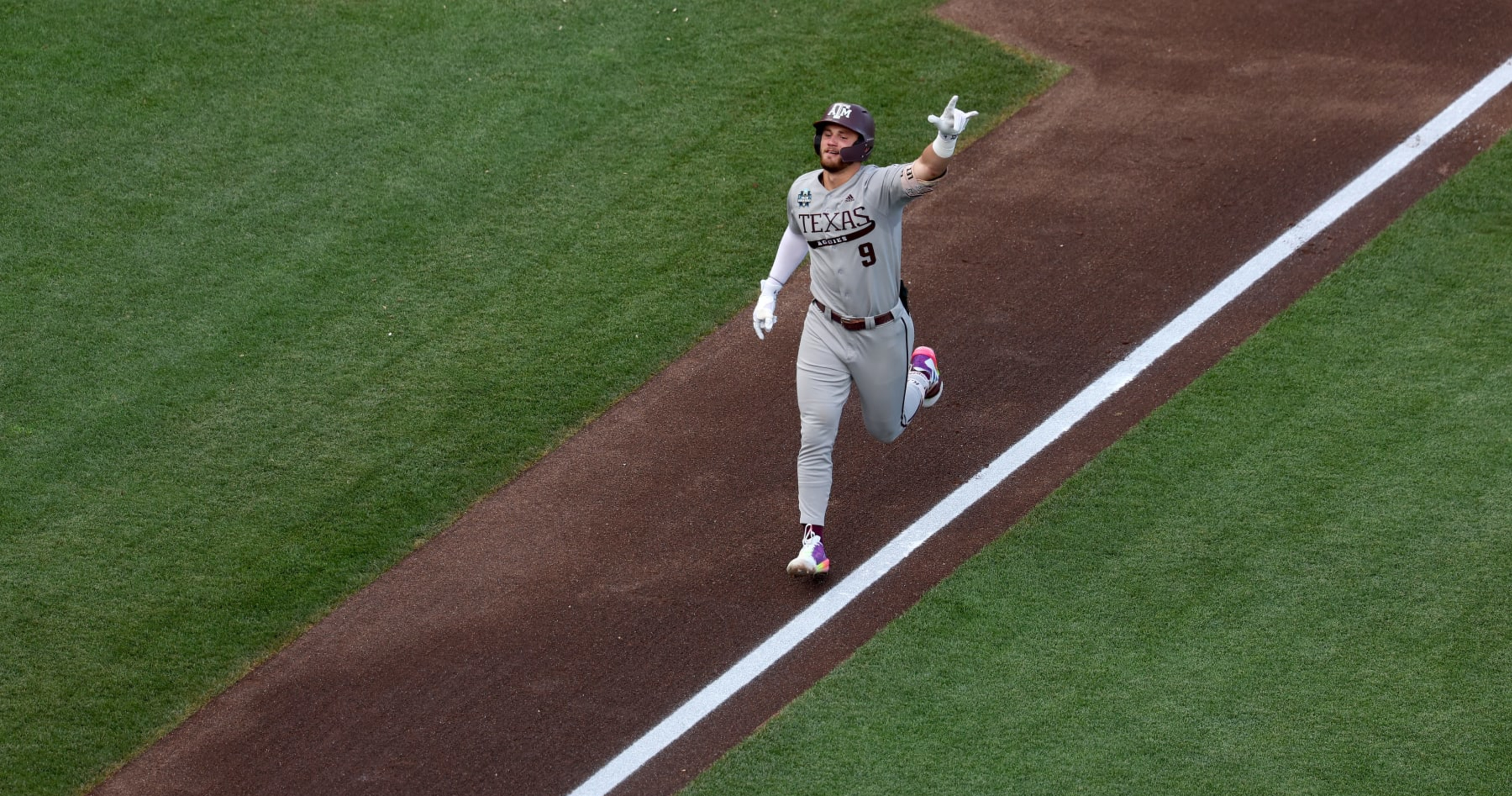 College World Series Finals 2024: Texas A&M Beats Tennessee with Dominant Game 1