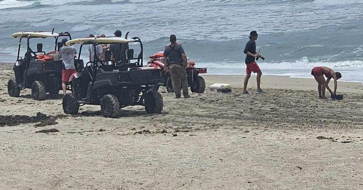 Pennsylvania parents vacationing in Florida with 6 kids drown after getting caught in rip current