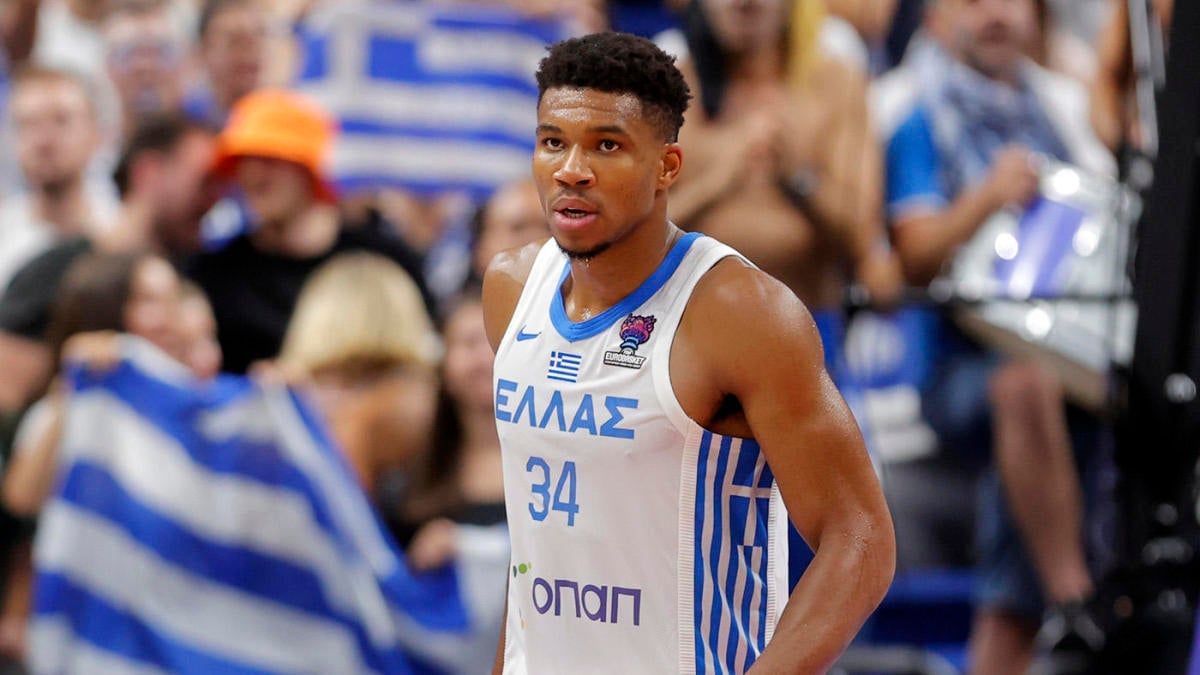 Giannis Antetokounmpo focused on qualifying Greece national team for Olympics, not thinking about Team USA