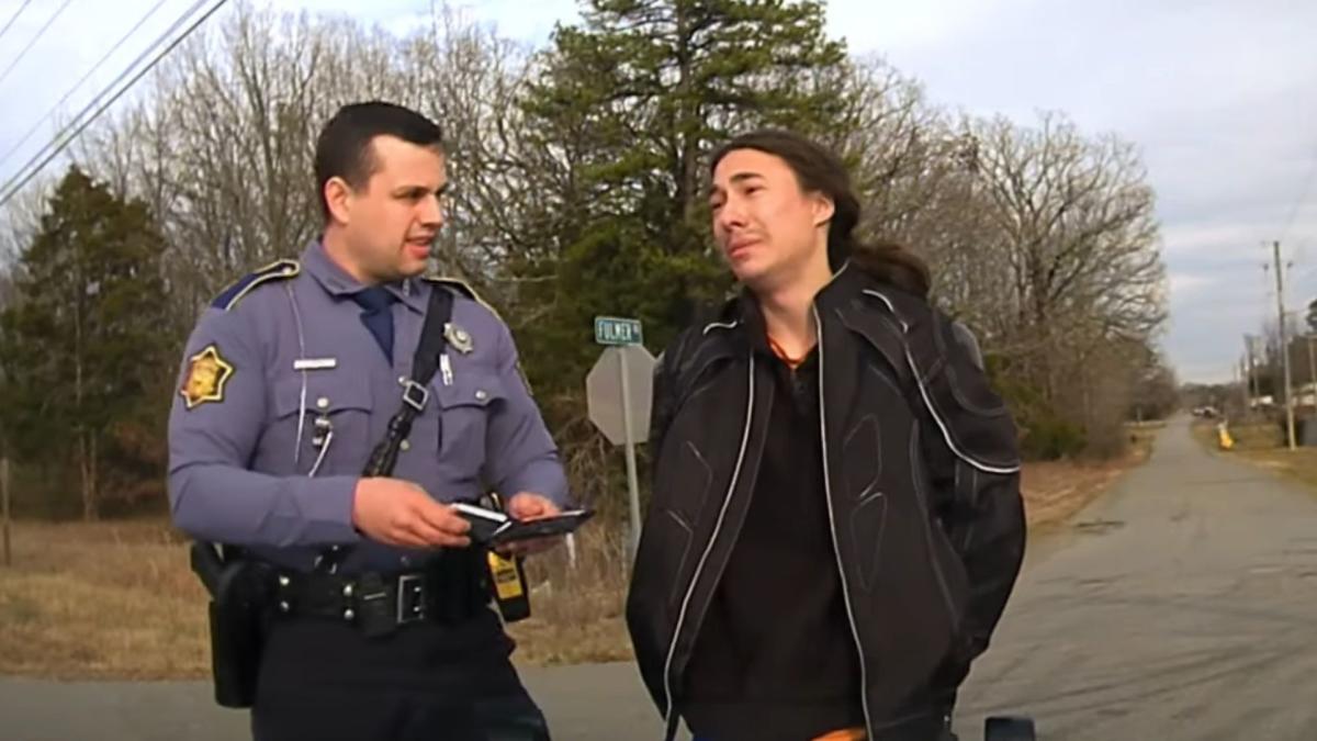 Hotshot Motorcyclist Gets Humiliated By A Cop