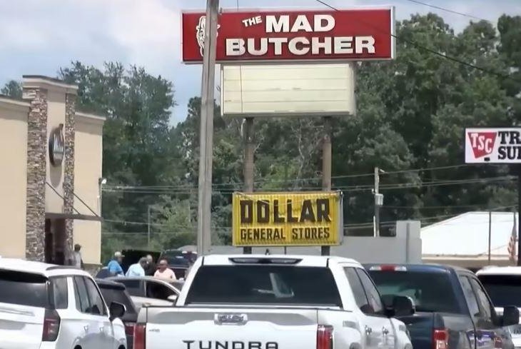 Fourth person dies in shooting outside Arkansas grocery store