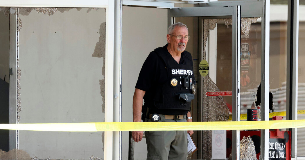 Grocery Store Shooting That Killed 4 Leaves an Arkansas Town in Disbelief