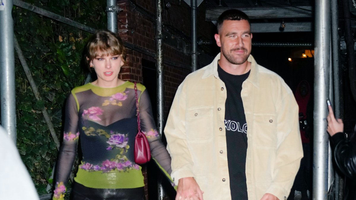 Taylor Swift's nod to Travis Kelce at London show is a total bullseye