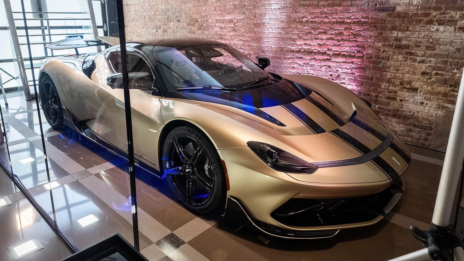 A $40 Million Batman Shopping Experience Lets Superfans Buy Bruce Wayne’s Supercar, Superstereo And More