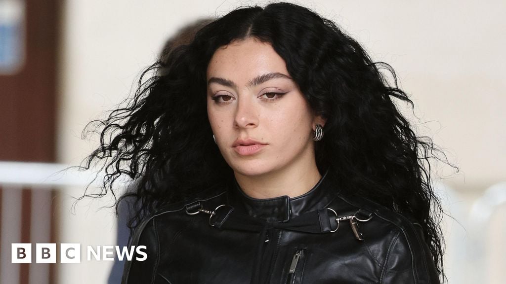 Charli XCX urges fans to stop anti-Taylor chants