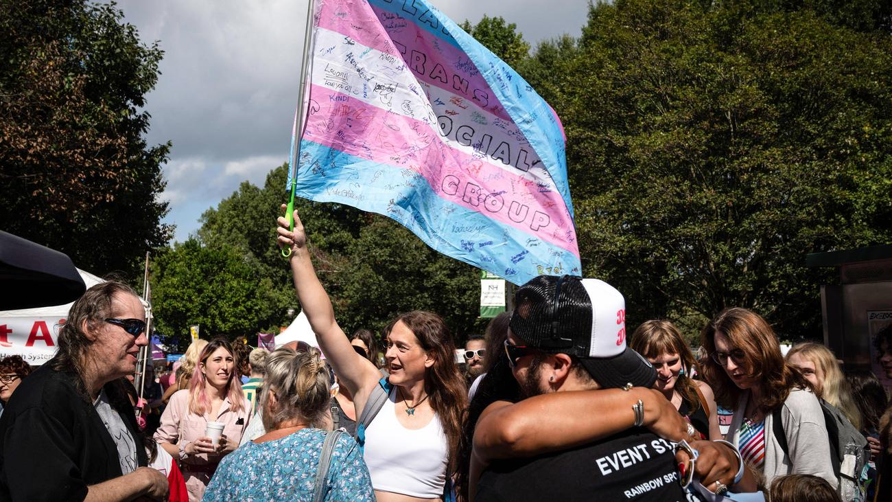 Berufungsantrag der US-Regierung: Supreme Court beschäftigt sich mit Rechten von trans Personen